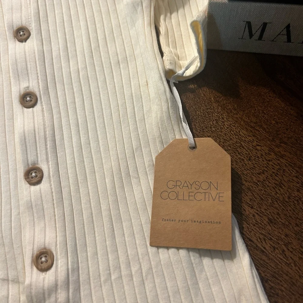 Grayson Collective Ribbed Romper - Picture 3 of 4